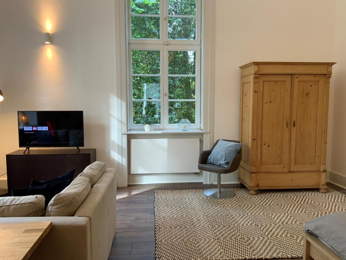 Das Ministerhaus - 1-2 Zimmer In Historischer Villa Bergkamen Luaran gambar